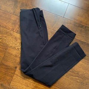 EVERLANE Black Side-Zip Slacks.